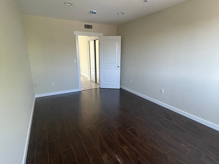 14629 Friar St #3 — Photo 14