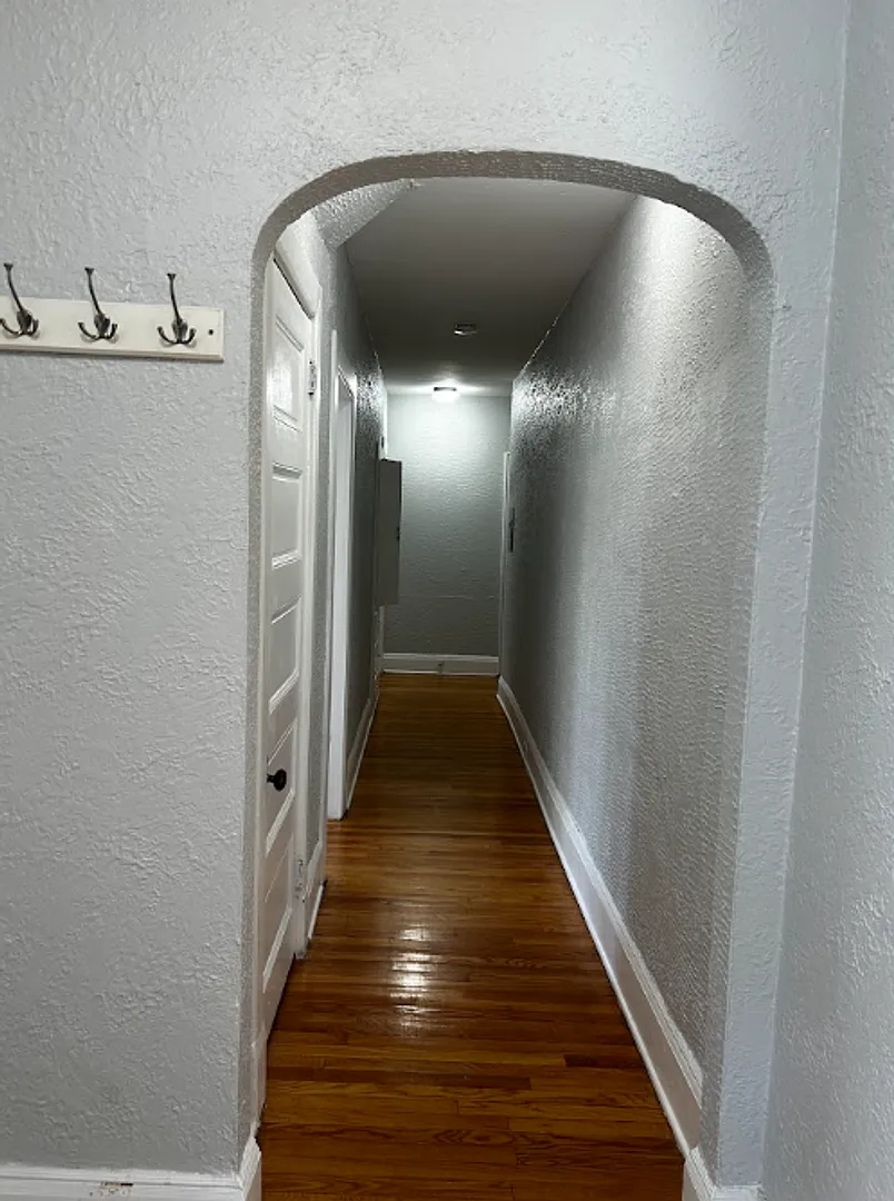 601 Clay Avenue — Photo 4