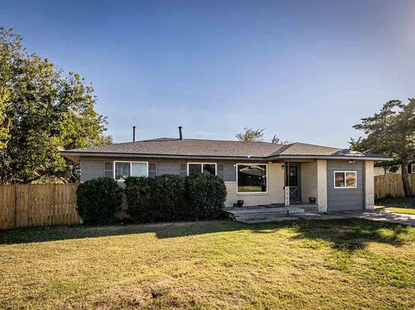 1707 NW 44th St, Lawton, OK 73505