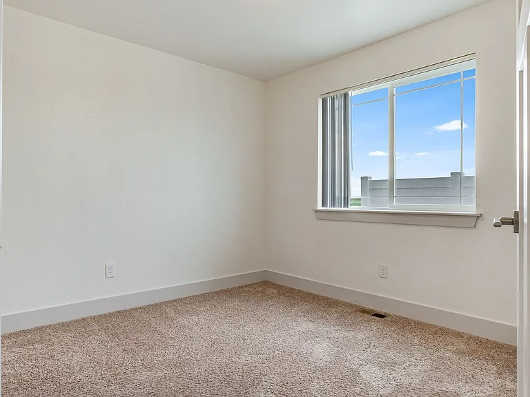 102 Parkview Ct — Photo 19