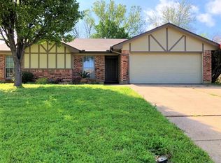 736 Danvers Ln, Mansfield, TX 76063