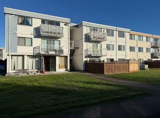 7260 Lindsay Rd #302, Richmond, BC V7C 2P5