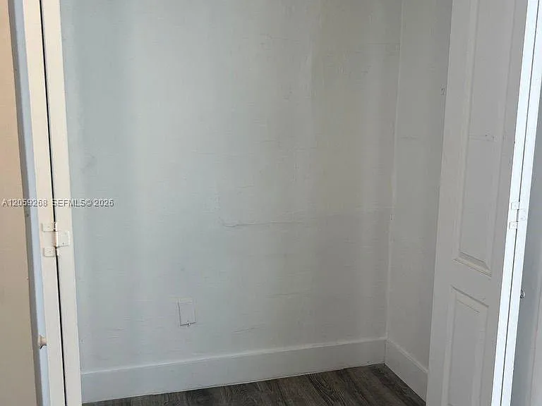 1999 NW 2nd St #2 — Photo 8