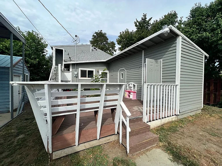 304 S Anderson St — Photo 4