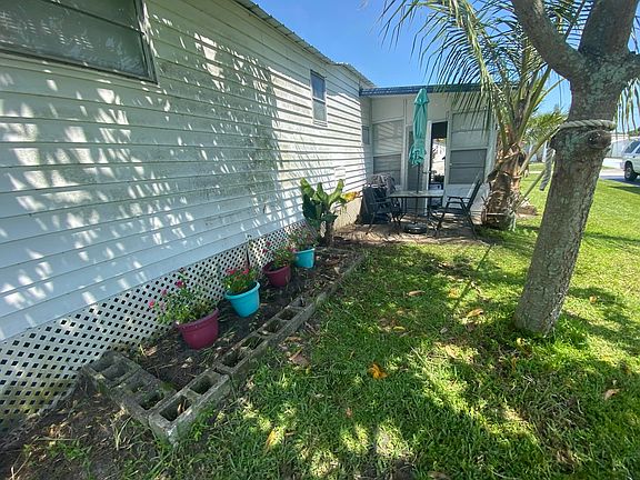 3rd image of 5400 SE Jack Ave Avenue #K13