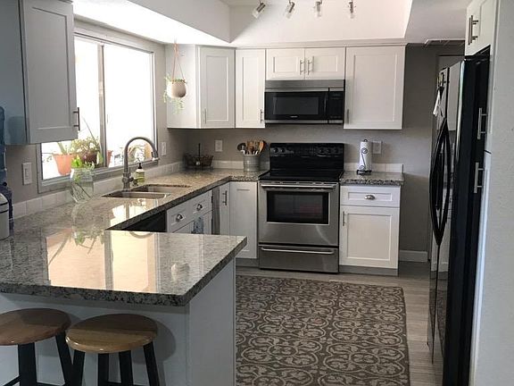 5th image of 2133 E Donner Dr