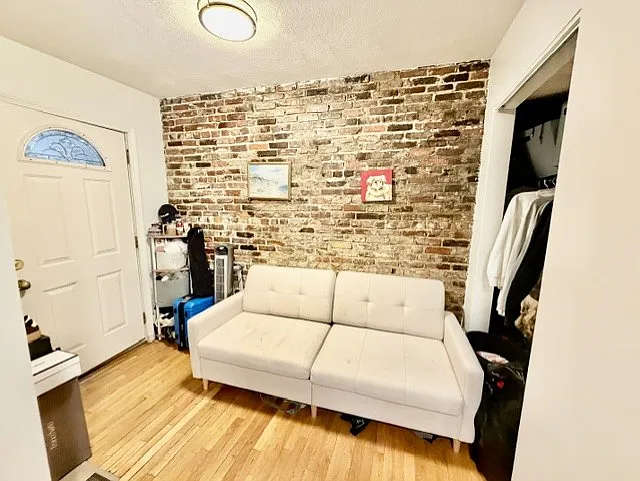 40 Clark St #B — Photo 11