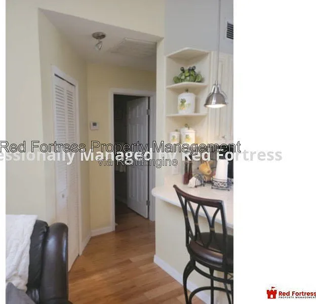 2 bed, 2.0 bath, 909 sqft, $1,700 — Photo 3