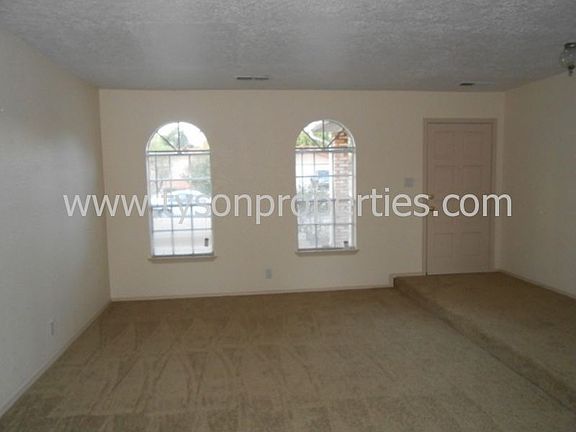 Entry Living Area