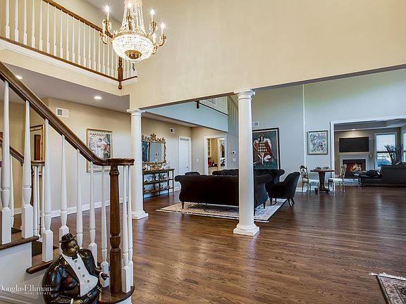 2nd image of 1 Hathaway Ln