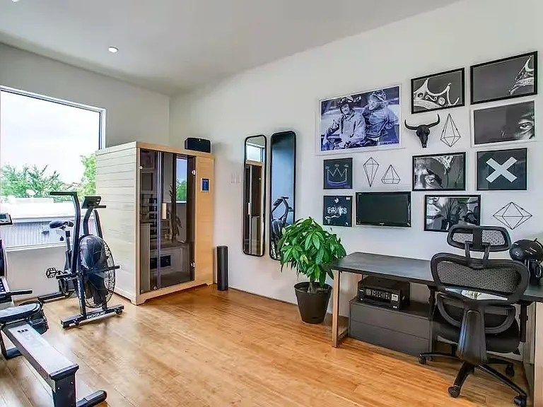 4401 Roseland Ave #B — Photo 9