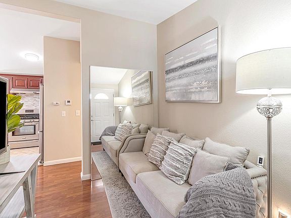 5th image of 119 La Granada Ln #119