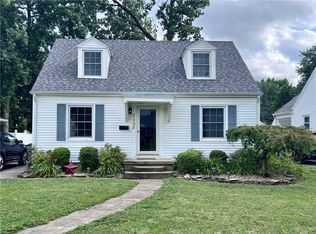 3005 Walnut Ave, Mattoon, IL 61938