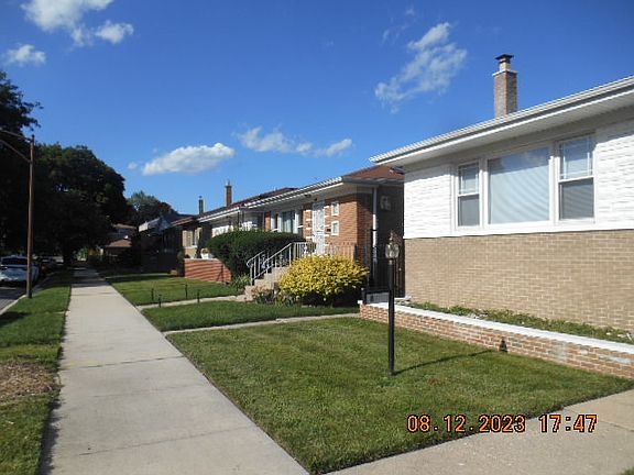 3rd image of 8135 S Wentworth Ave