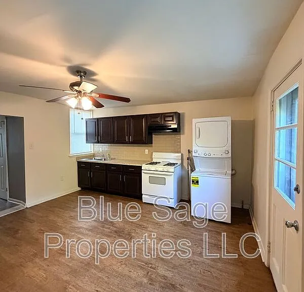 800-818 Main St #816 — Photo 8
