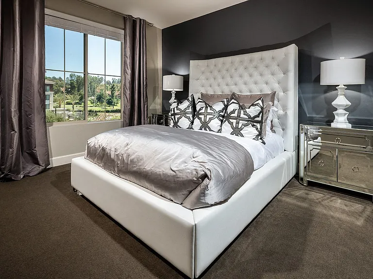 12 Ave_5_Adagio_Model_303_Bedroom_Mission Viejo