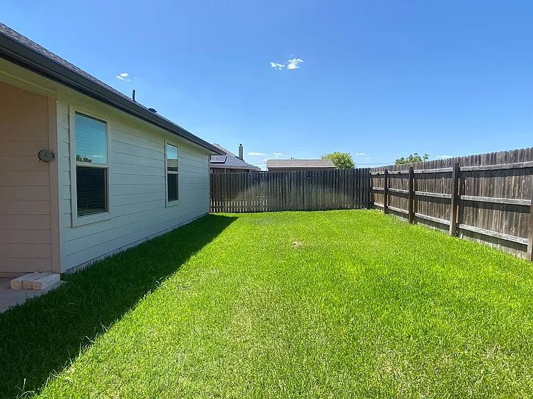 240 Bethann Dr — Photo 24