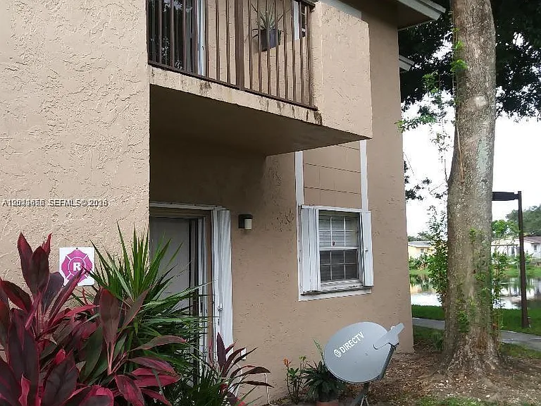 1761 NW 96th Ter #3H — Photo 1