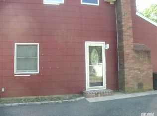294 Marlin St, Dix Hills, NY 11746