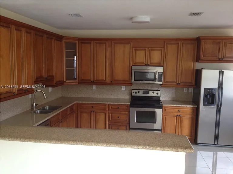 17615 SW 135th Ave — Photo 17