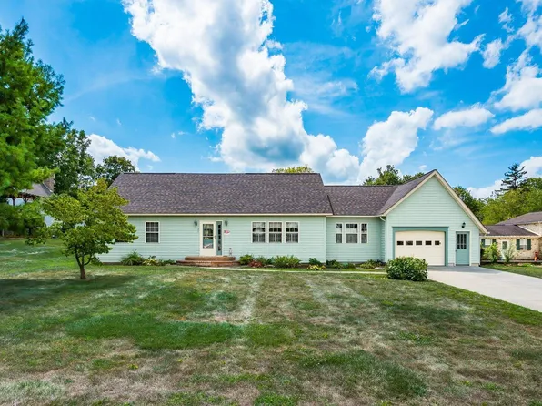 25 Bradley St, Thornville, OH 43076