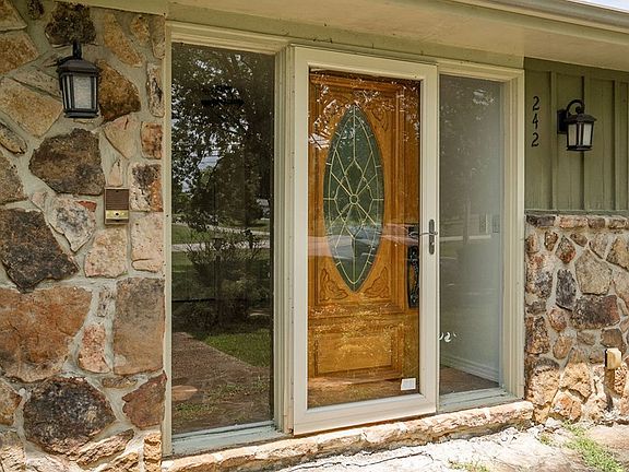 2nd image of 242 Oakland Dr