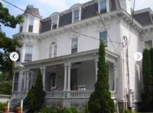 7 Chatham St #8, Kinderhook, NY 12106