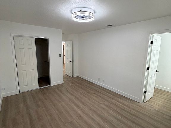 5th image of 5472 Roundtree Pl APT F