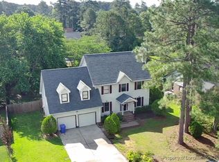 1959 Oakview Dr, Fayetteville, NC 28304
