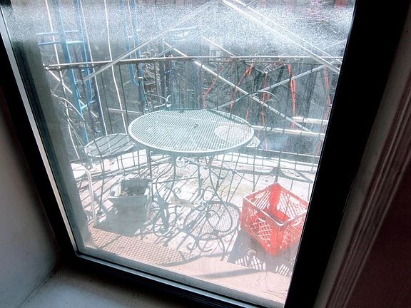 2nd image of 53 W 70th St