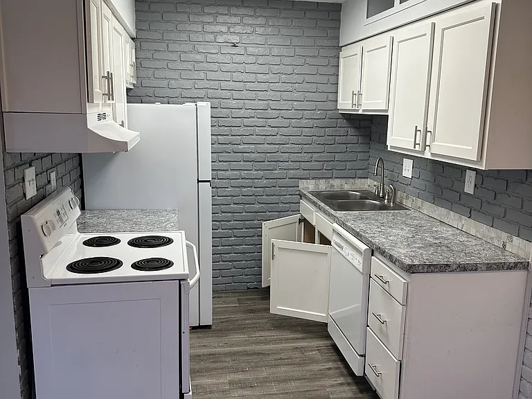 3333 Breckenridge Ln #4 — Photo 3