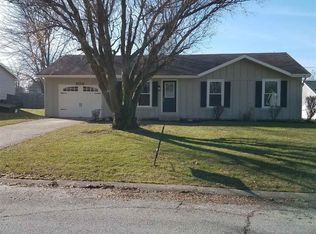 506 Woodcreek Dr, Ossian, IN 46777