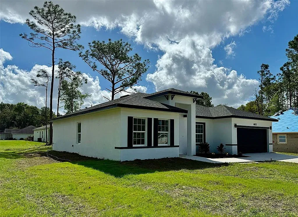 4 bed, 1774 sqft, $1,999 — Photo 3