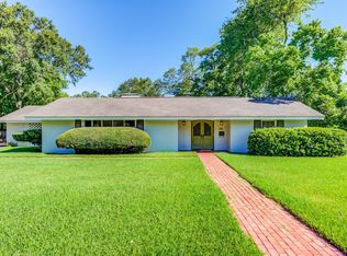 900 W Grove Ave, Lufkin, TX 75904