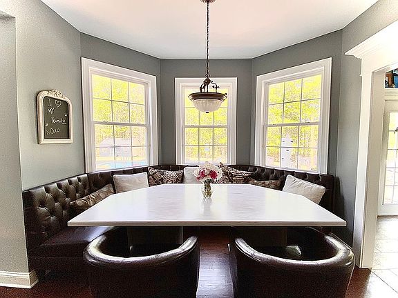 Custom Breakfast Nook