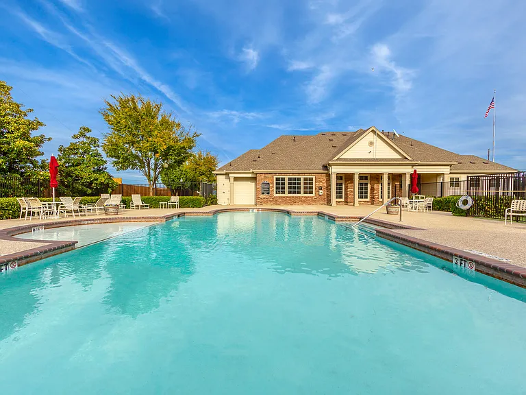 8004 W Virginia Dr — Photo 10