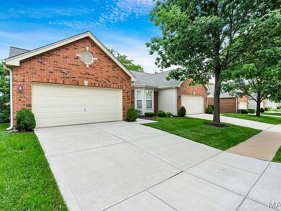 3rd image of 1335 Kensington Way Dr