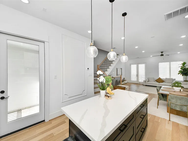 1837 Flowing Springs Trl — Photo 19