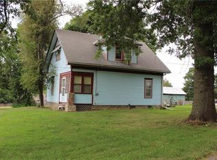 405 N 169th Hwy, Gower, MO 64454
