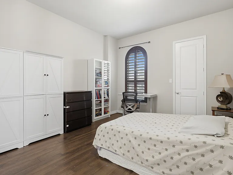 Bedroom 5 / Guest Suite on First Floor