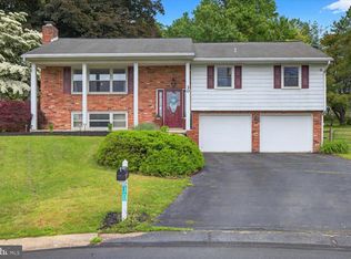 30 Bunker Hill Rd, Stevens, PA 17578