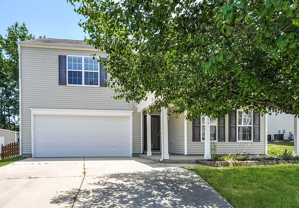 1005 Breeze Ln