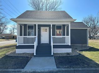 202 W Kentucky St, Trenton, IL 62293