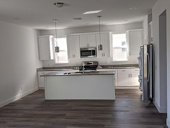 2nd image of 215 Wisconsin Ave