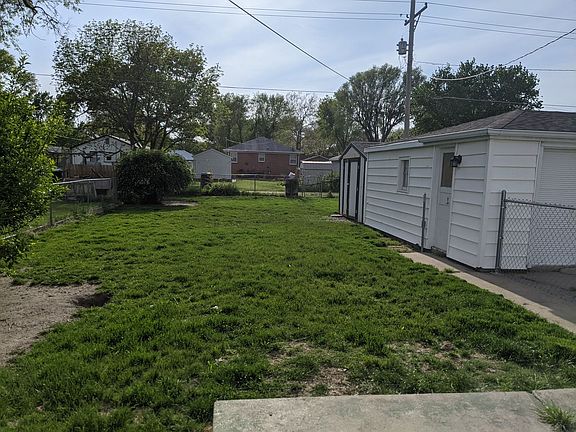2nd image of 1816 N Broadwell Ave