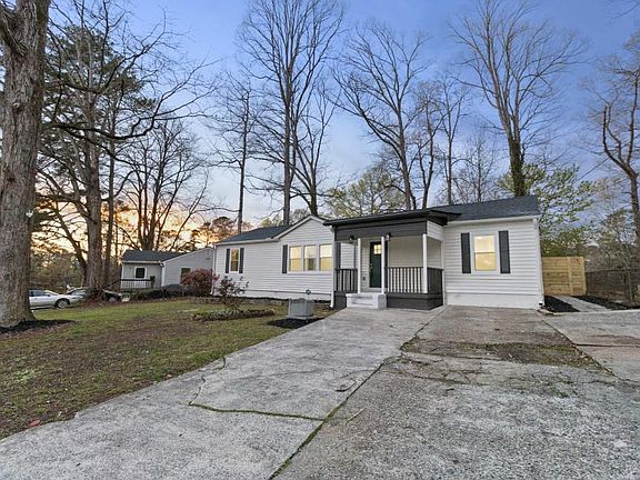 2nd image of 4134 Hanes Dr