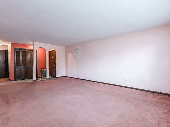 4th image of 6517 N California Ave APT 104