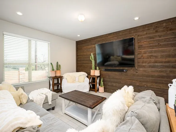 5505 Sea Cove Ln, Denton, TX 76208