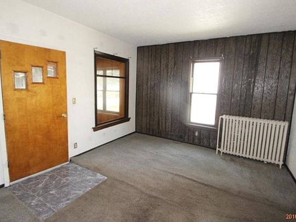 5th image of 4334 Girard Ave N