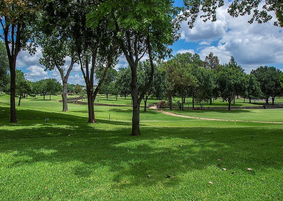 1st image of 2938 Shady Lake Cir